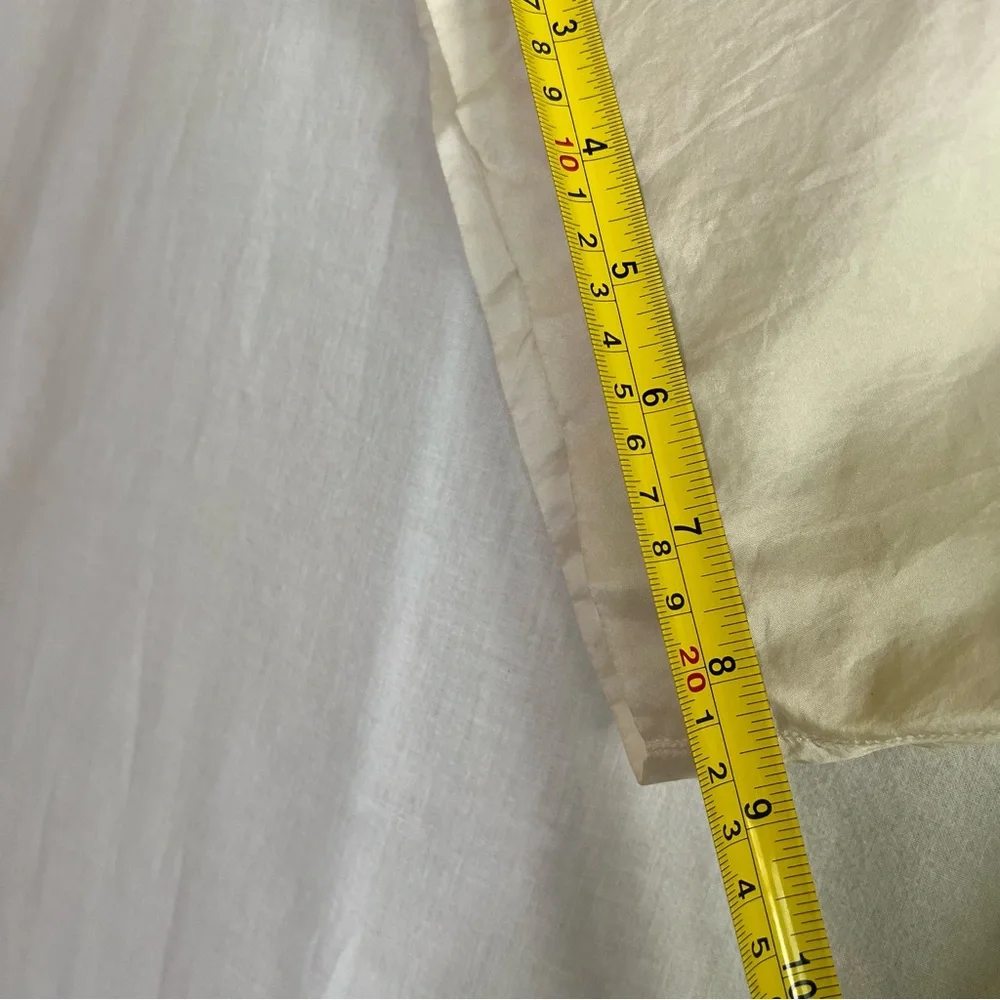 Paul Harris, Collared Women’s Beige Button up Silk Shirt, Size Small - Picture 5 of 8